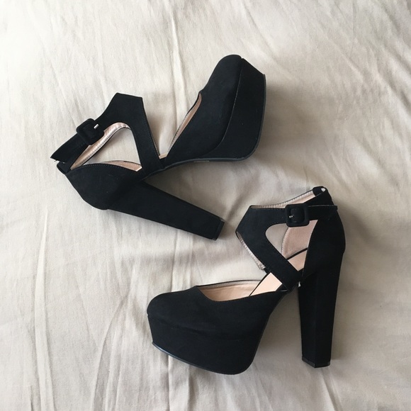 Suede Black Heels - Picture 7 of 8